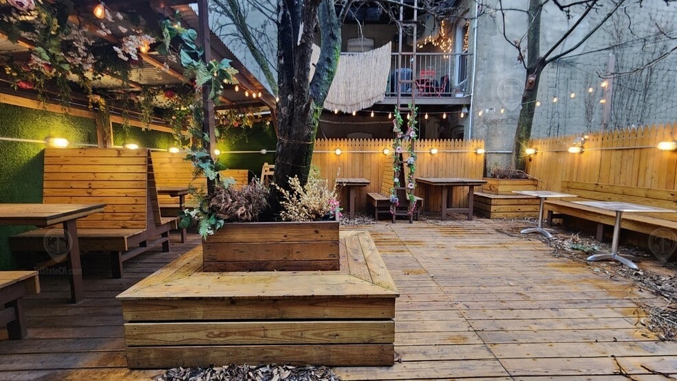 126 Wyckoff Ave, Brooklyn, NY for lease - Building Photo - Image 2 of 9