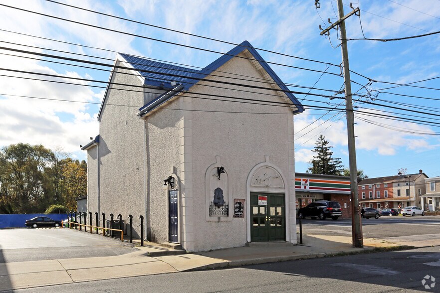 520 E Baltimore Ave, Clifton Heights, PA for sale - Primary Photo - Image 1 of 1