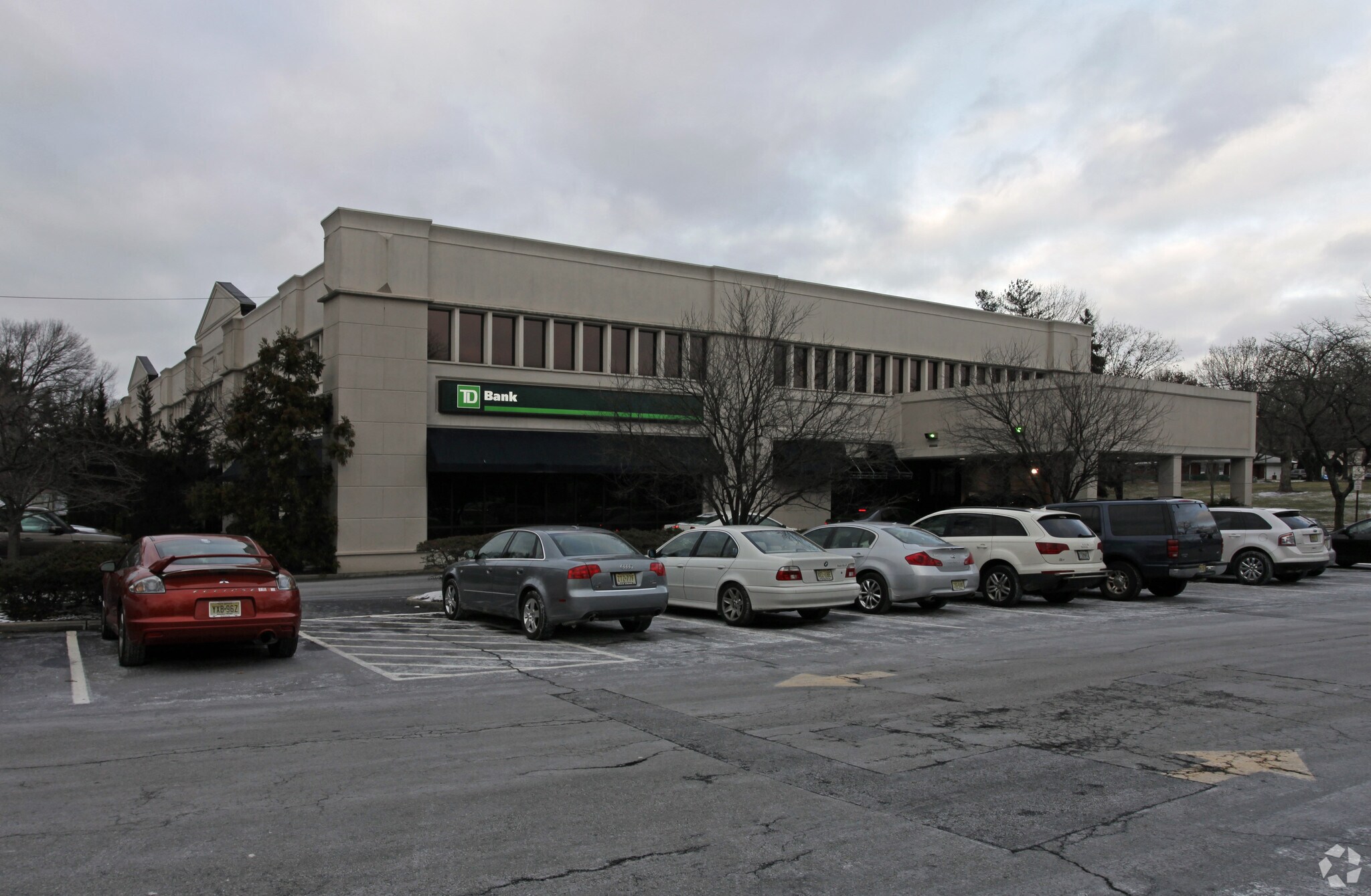 275 Forest Ave, Paramus, NJ 07652 Medical Space for Lease