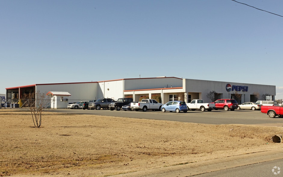 255 Tilk Dr, Conway, AR for sale - Primary Photo - Image 1 of 1