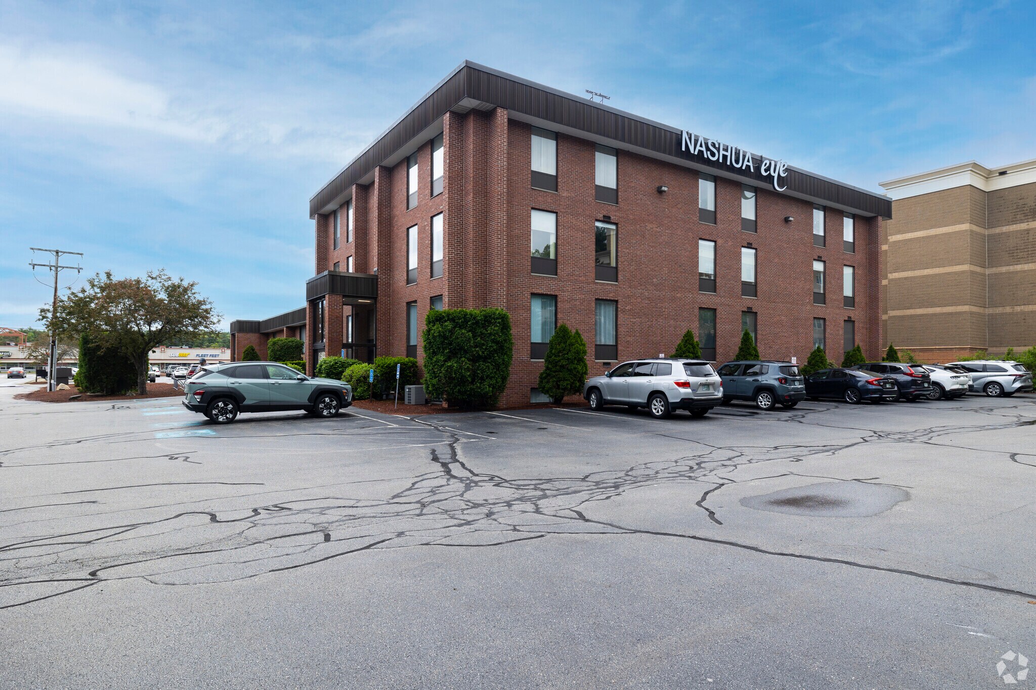 5 Coliseum Ave, Nashua, NH for sale Primary Photo- Image 1 of 1