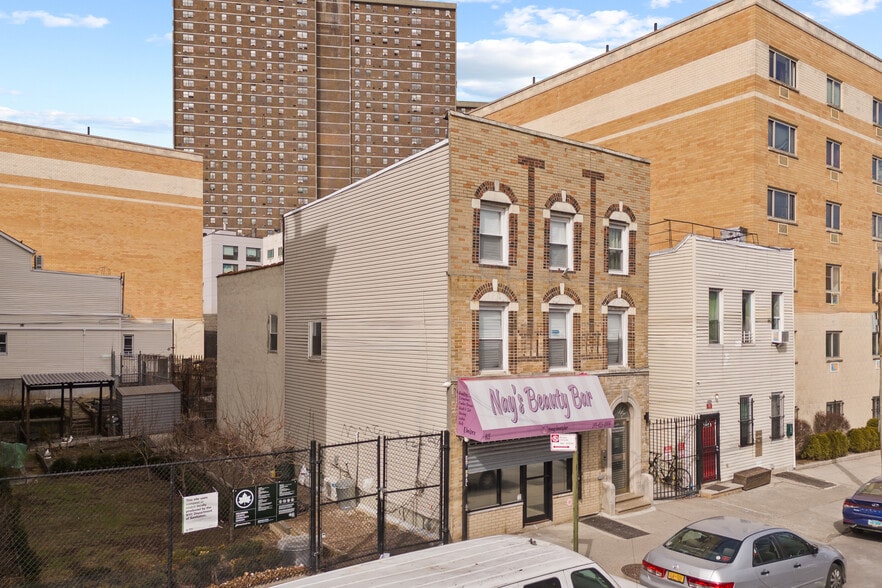 811 Courtlandt Ave, Bronx, NY for sale - Building Photo - Image 3 of 41