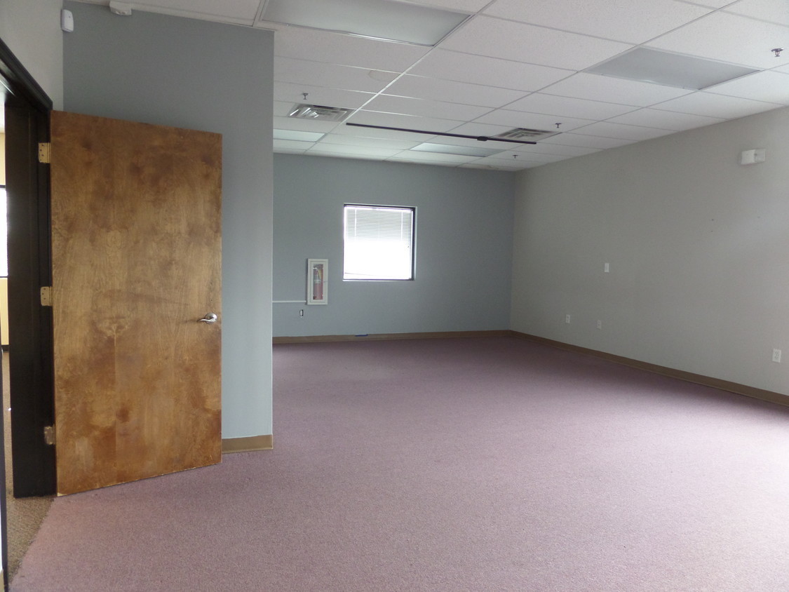 7130 Buford Hwy, Doraville, GA for lease Interior Photo- Image 1 of 2