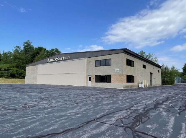 15 Aviation -1, Gilford, NH for sale Interior Photo- Image 1 of 1