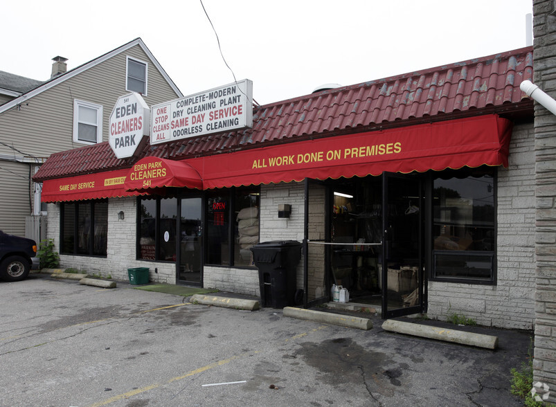 541 Pontiac Ave, Cranston, RI for sale - Building Photo - Image 3 of 3