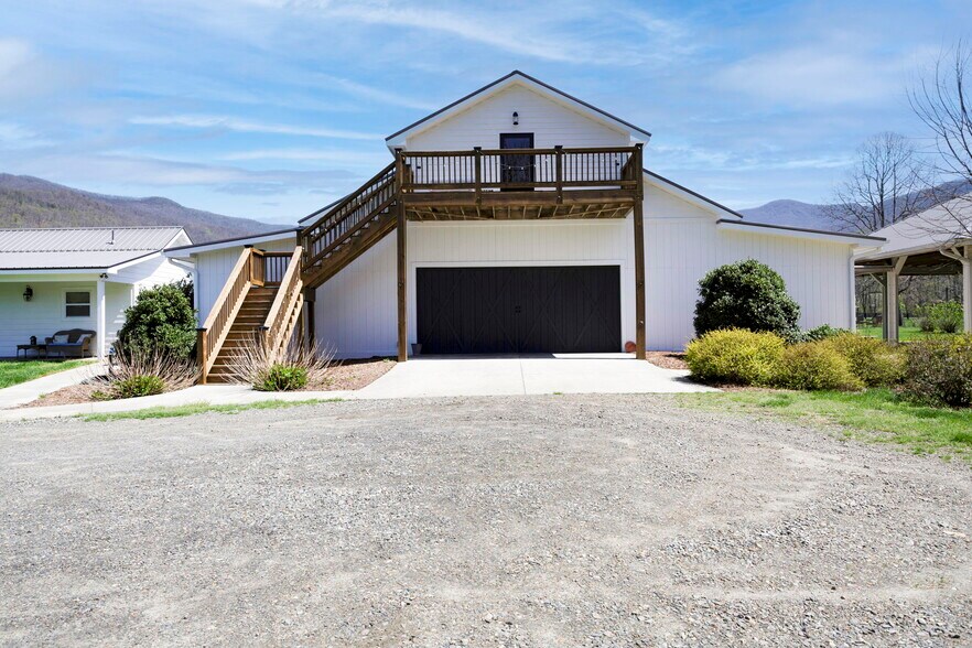 2835 Plottown Rd, Young Harris, GA for sale - Building Photo - Image 1 of 1