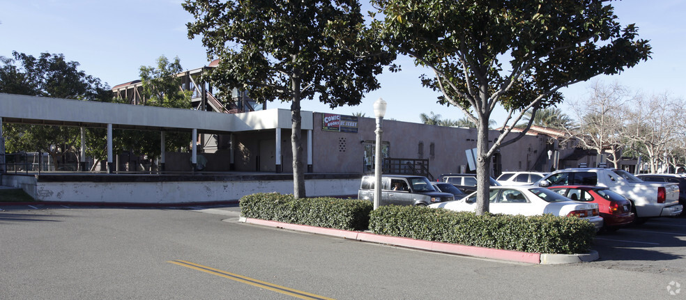 124 E Santa Fe Ave, Fullerton, CA for lease - Building Photo - Image 1 of 7