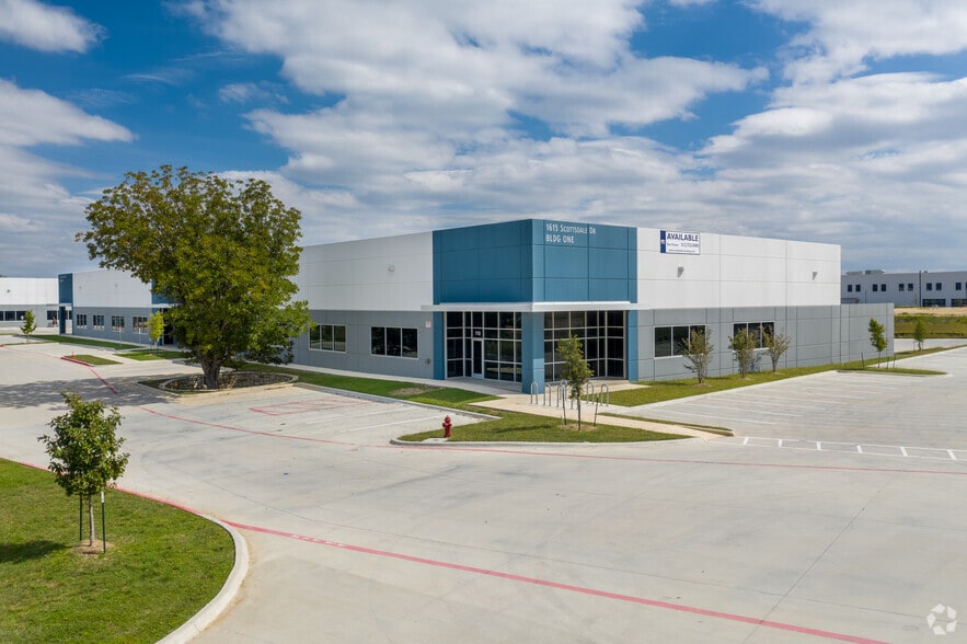 1615 Scottsdale Dr, Cedar Park, TX for sale - Building Photo - Image 3 of 10