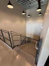 220 SW 9th St, Des Moines, IA for lease Interior Photo- Image 2 of 19