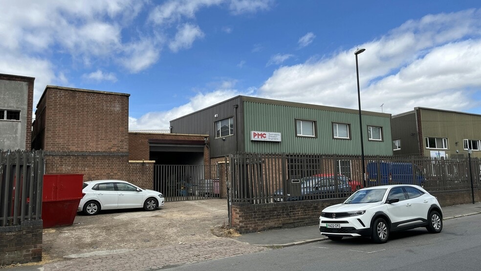 Cromwell St, Coventry for sale - Building Photo - Image 1 of 17