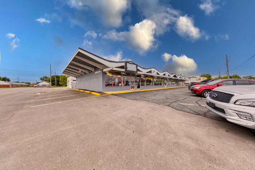 5218-5230 Keystone Ct, Indianapolis, IN for lease - Building Photo - Image 2 of 11