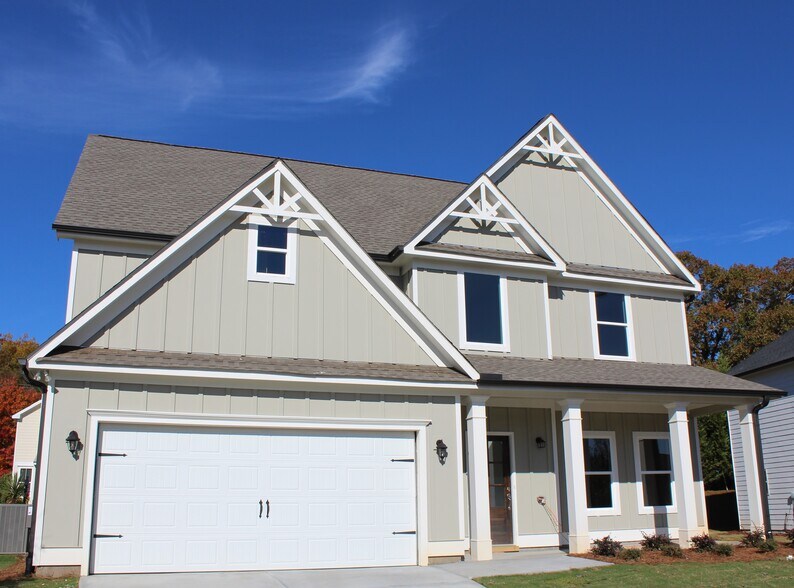 140 Russell Way, Athens, GA for sale - Primary Photo - Image 1 of 1