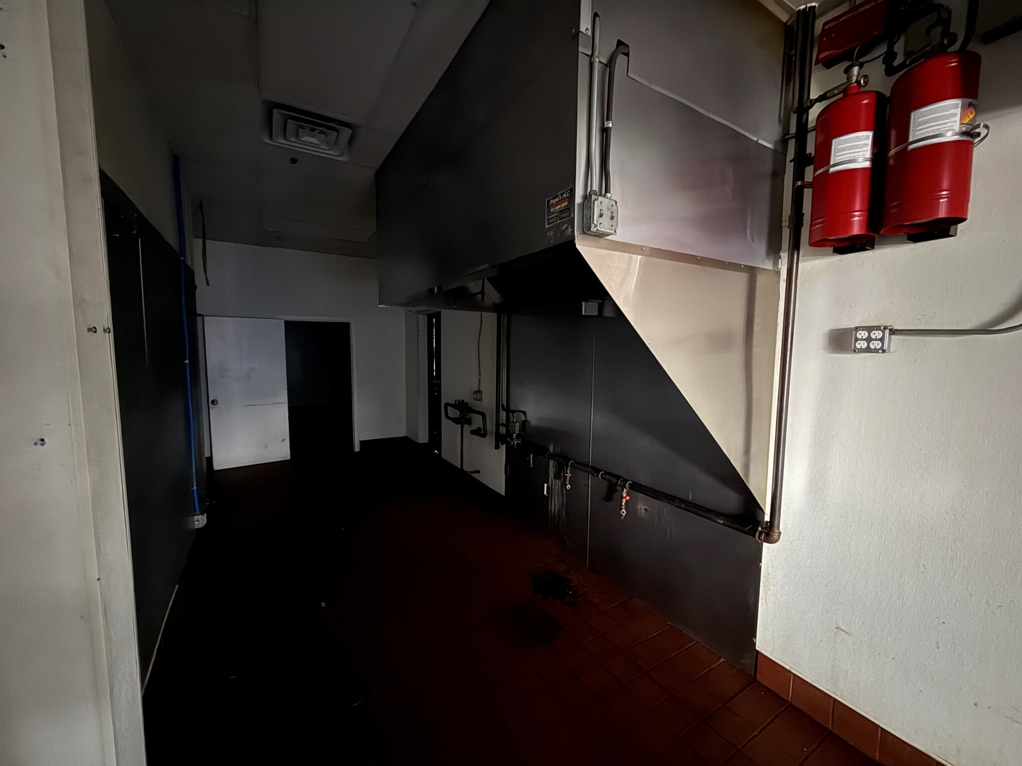 3100 Las Vegas Trl, Fort Worth, TX for lease Interior Photo- Image 1 of 2