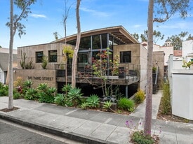 345-349 3rd St, Laguna Beach CA - Loft