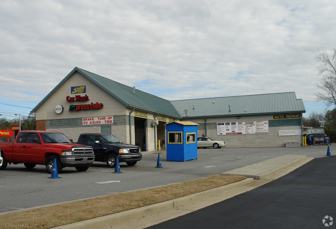 5700 Buford Hwy, Norcross, GA 30071