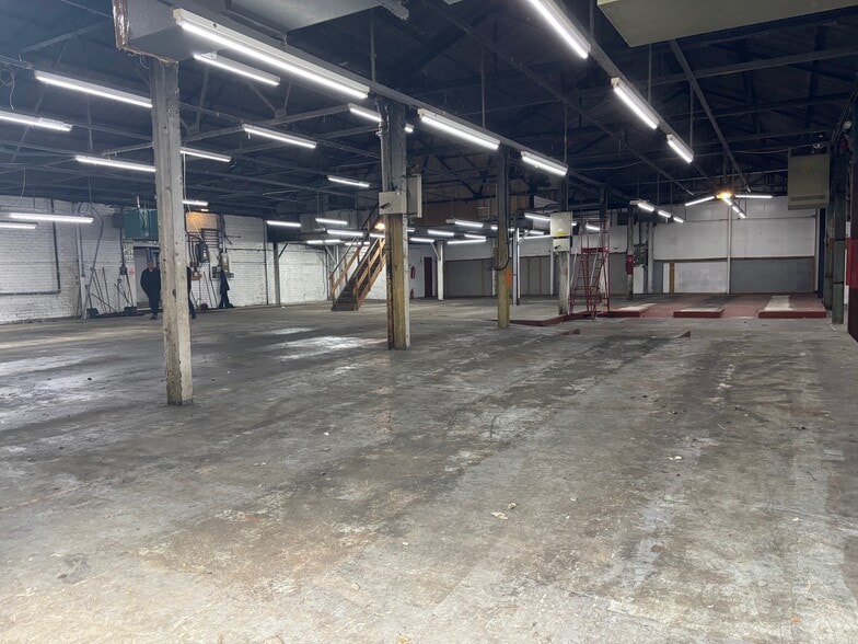 14 Knapdale St, Glasgow for lease - Building Photo - Image 3 of 8