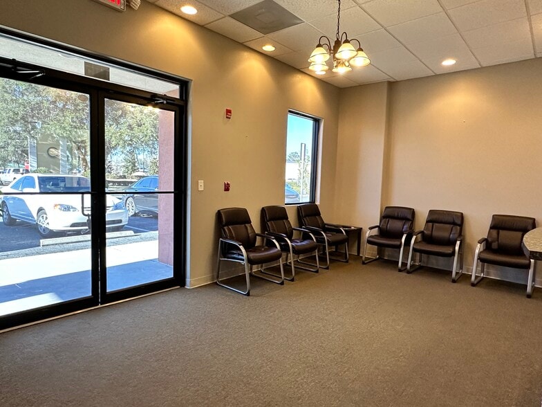 221 SW Stonegate Ter, Lake City, FL for lease - Building Photo - Image 3 of 21