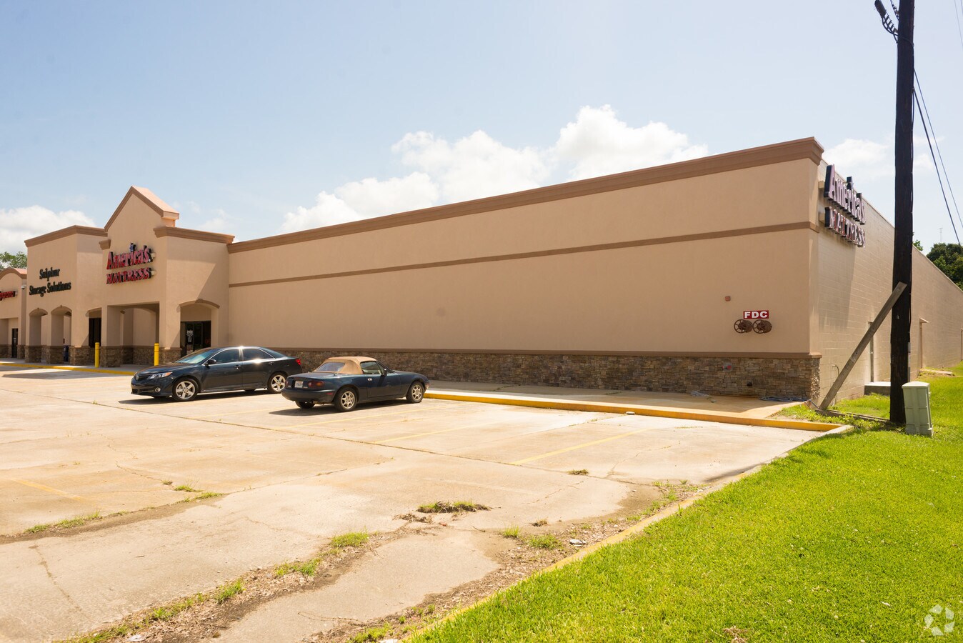 299 S Cities Service Hwy, Sulphur, LA 70663