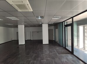 Retail in Terrassa, Barcelona for lease Interior Photo- Image 1 of 13