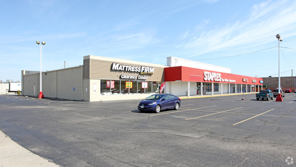 793-811 Hebron Rd, Heath, OH for lease - Primary Photo - Image 1 of 3