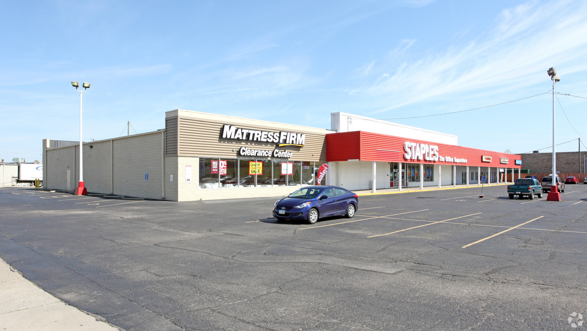 793-811 Hebron Rd, Heath, OH for lease Primary Photo- Image 1 of 4