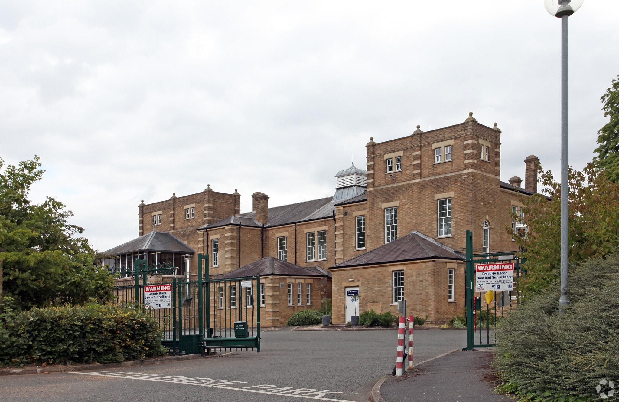 Armstrong Rd, Oxford for sale Primary Photo- Image 1 of 1