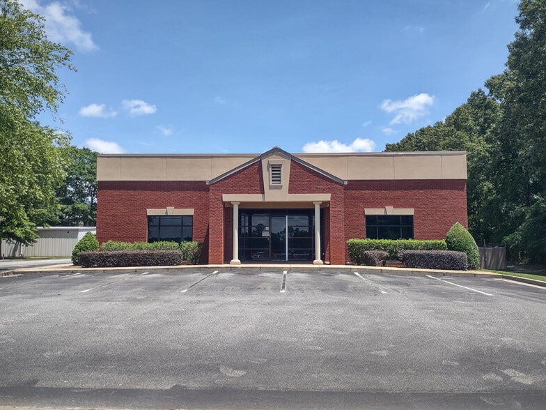 112 Industrial Park Blvd, Warner Robins, GA for lease - Building Photo - Image 2 of 7