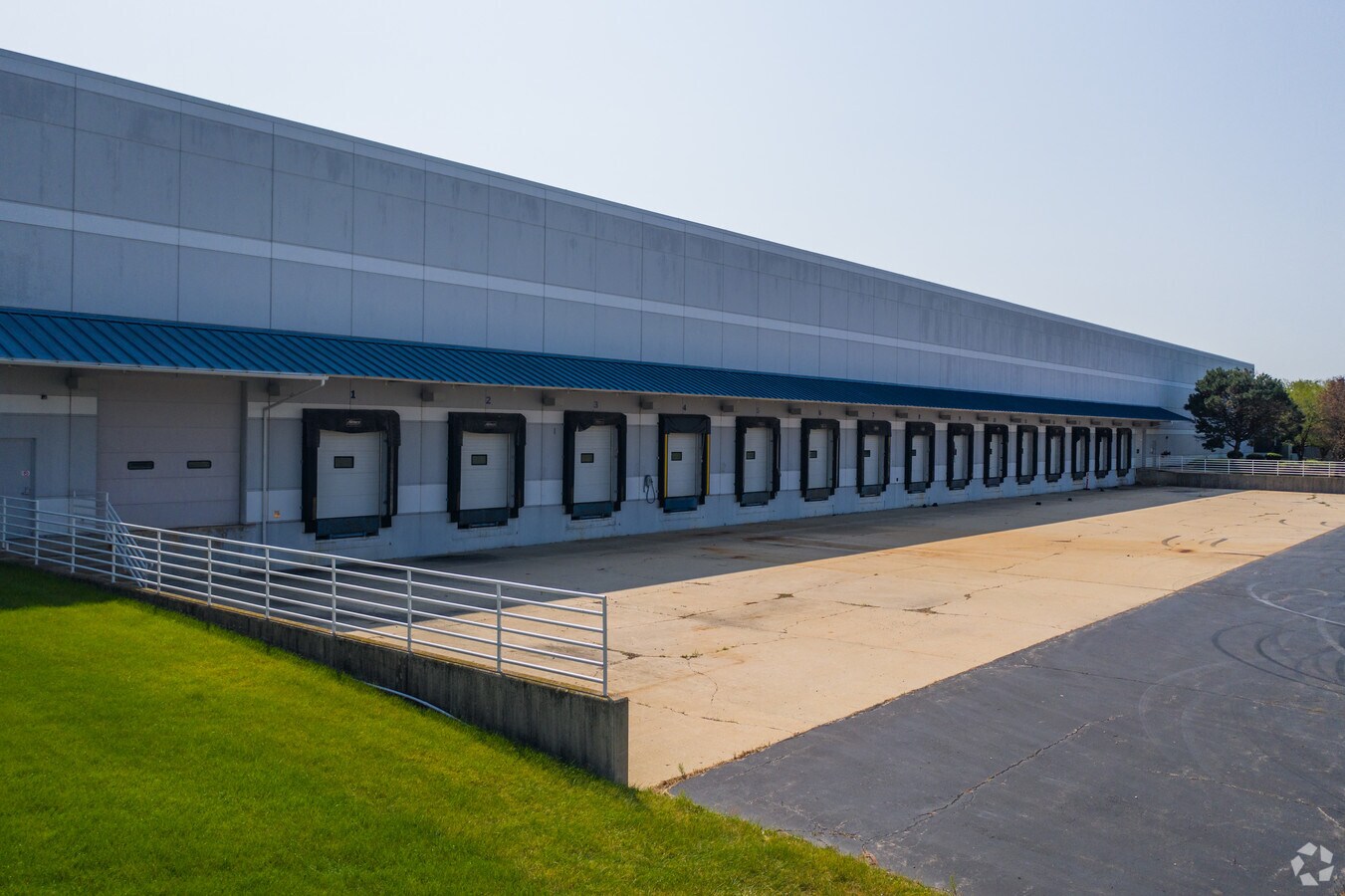 700 N Enterprise St, Aurora, IL 60504