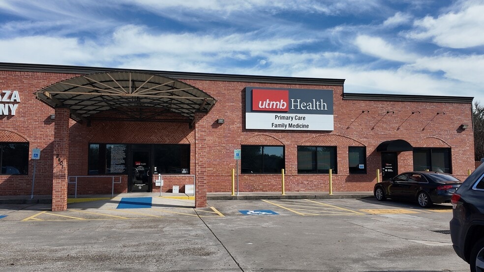 2401 FM 646, Dickinson, TX for sale - Building Photo - Image 1 of 54