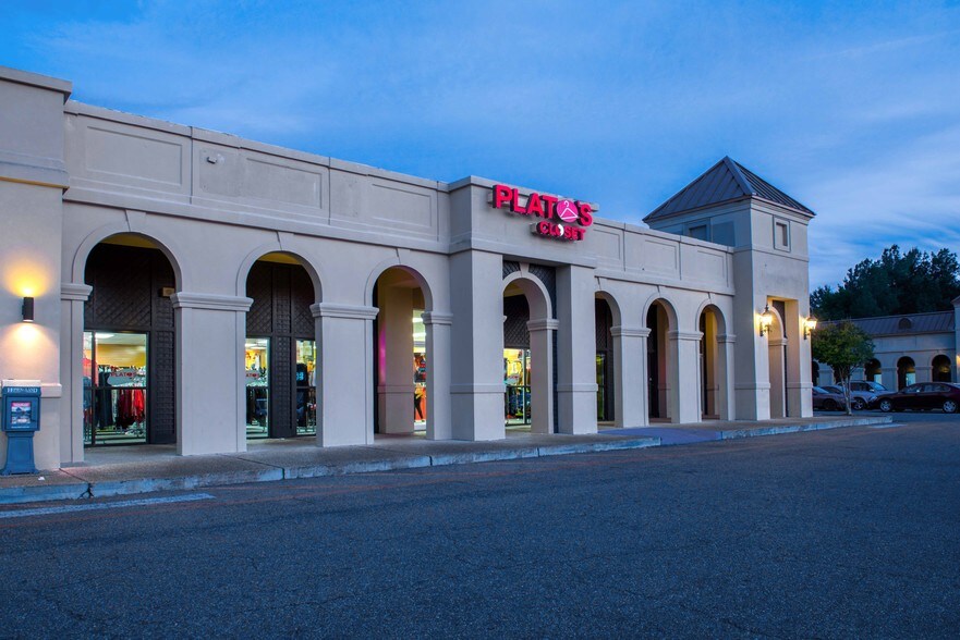 4700 Hardy St, Hattiesburg, MS for lease - Building Photo - Image 3 of 10