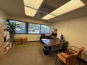 4905 W Laurel St, Tampa, FL for lease Interior Photo- Image 1 of 4