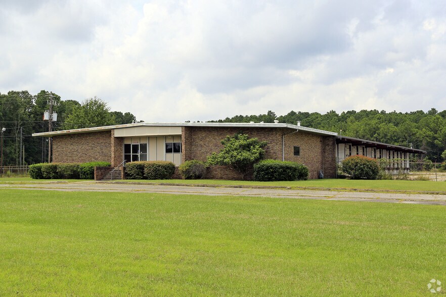 2880 Ashley Phosphate Rd, North Charleston, SC 29418