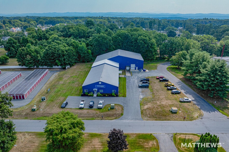 21 Sullivan Pky, Fort Edward, NY for sale - Building Photo - Image 2 of 3