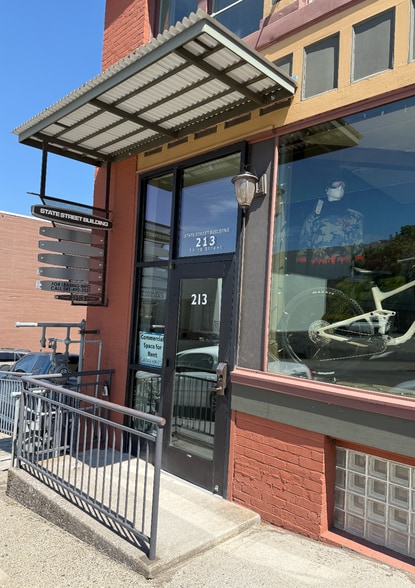 213 3rd St, Hood River, OR for lease - Building Photo - Image 1 of 8