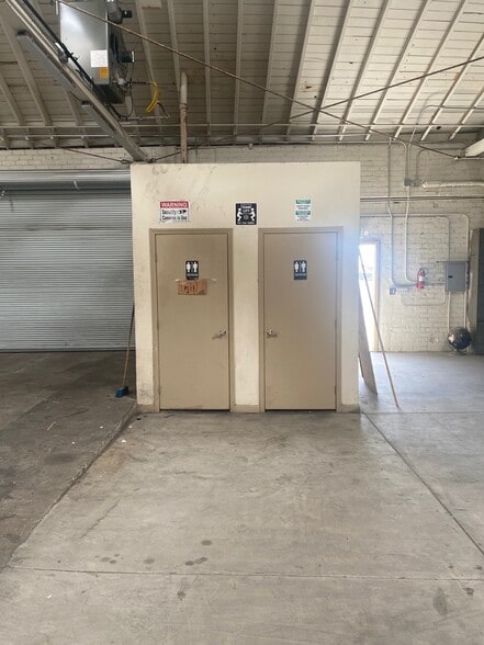 10487 San Fernando Rd, Pacoima, CA for lease - Building Photo - Image 2 of 6