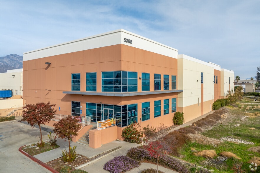 5388 Arrow Hwy, Montclair, CA for sale - Building Photo - Image 3 of 22