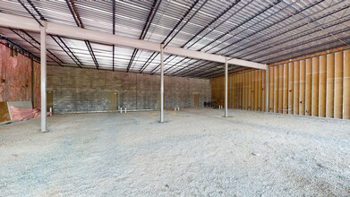 2681 Ft Campbell Blvd, Clarksville, TN for lease Interior Photo- Image 1 of 6