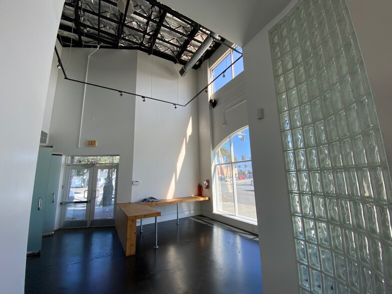 5879-5895 Washington Blvd, Culver City, CA for lease - Interior Photo - Image 3 of 4