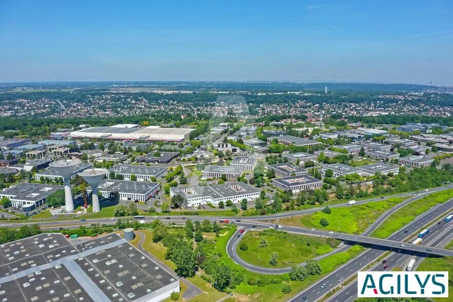 Flex in for lease - Building Photo - Image 2 of 6