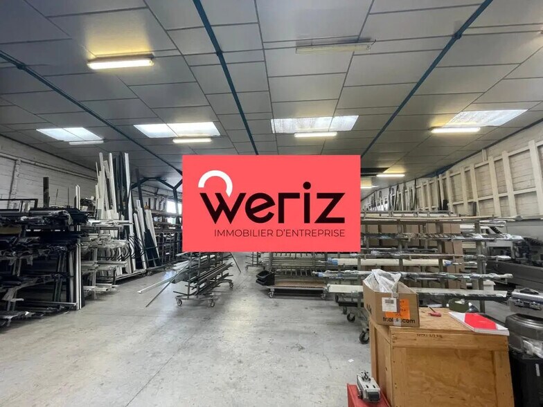 Office in Vitrolles for lease - Interior Photo - Image 2 of 10