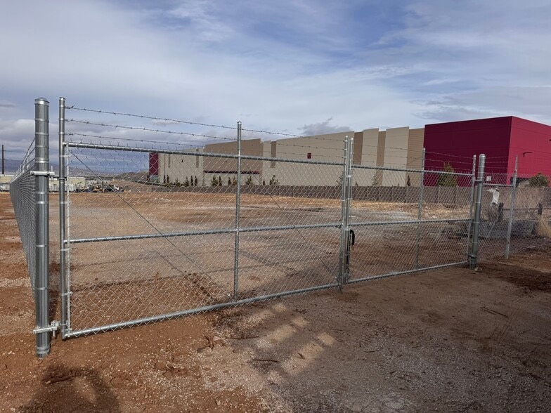 9660 N Virginia St, Reno, NV for lease - Building Photo - Image 2 of 6