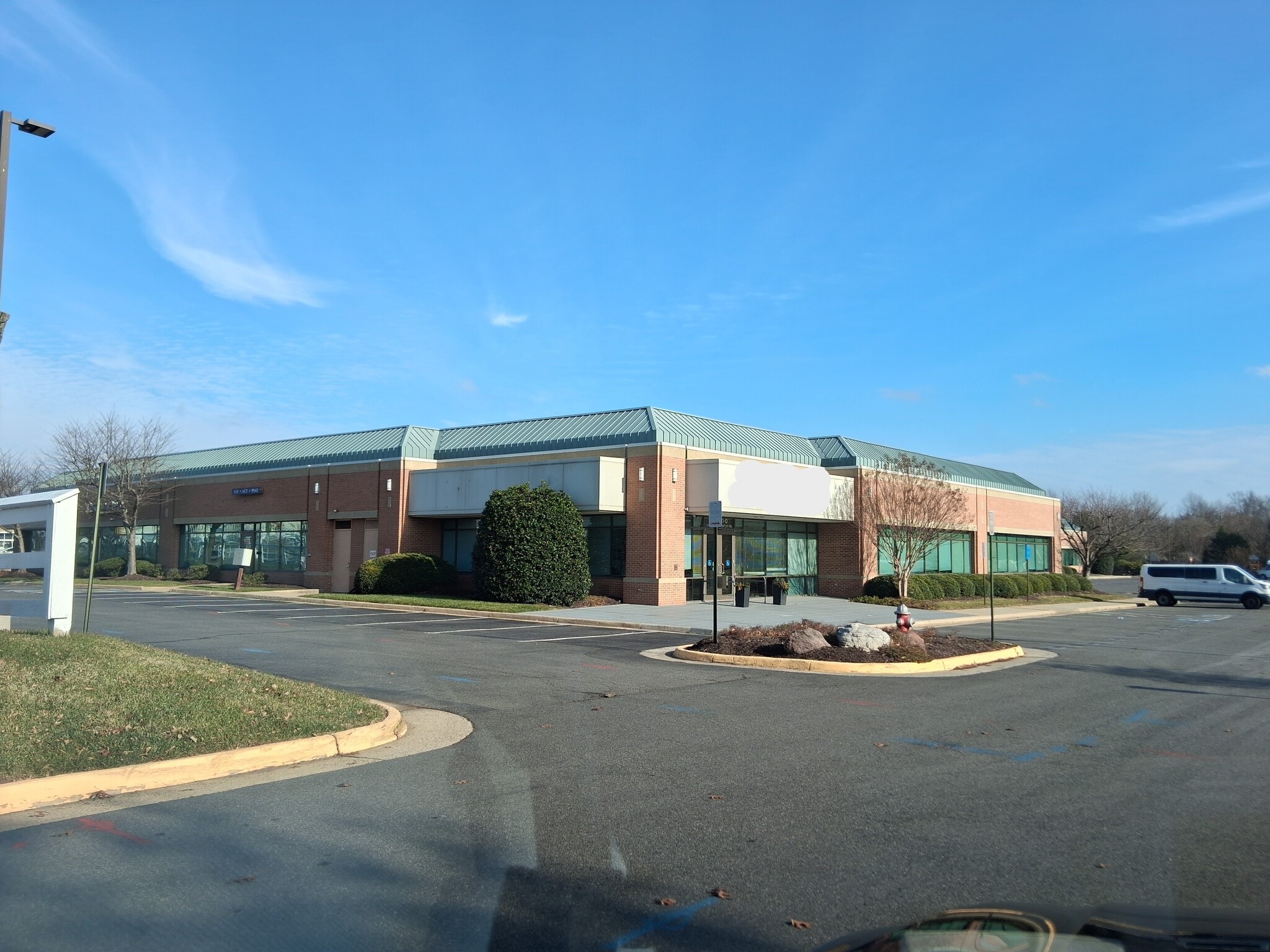 4090 Lafayette Center Dr, Chantilly, VA for lease Building Photo- Image 1 of 13