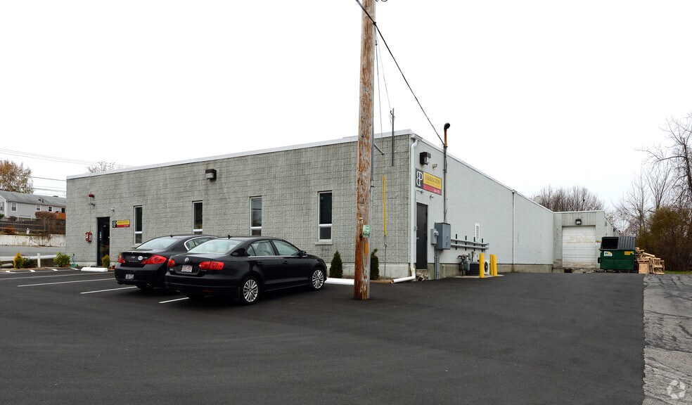 269 Macklin St, Cranston, RI for sale - Primary Photo - Image 1 of 1