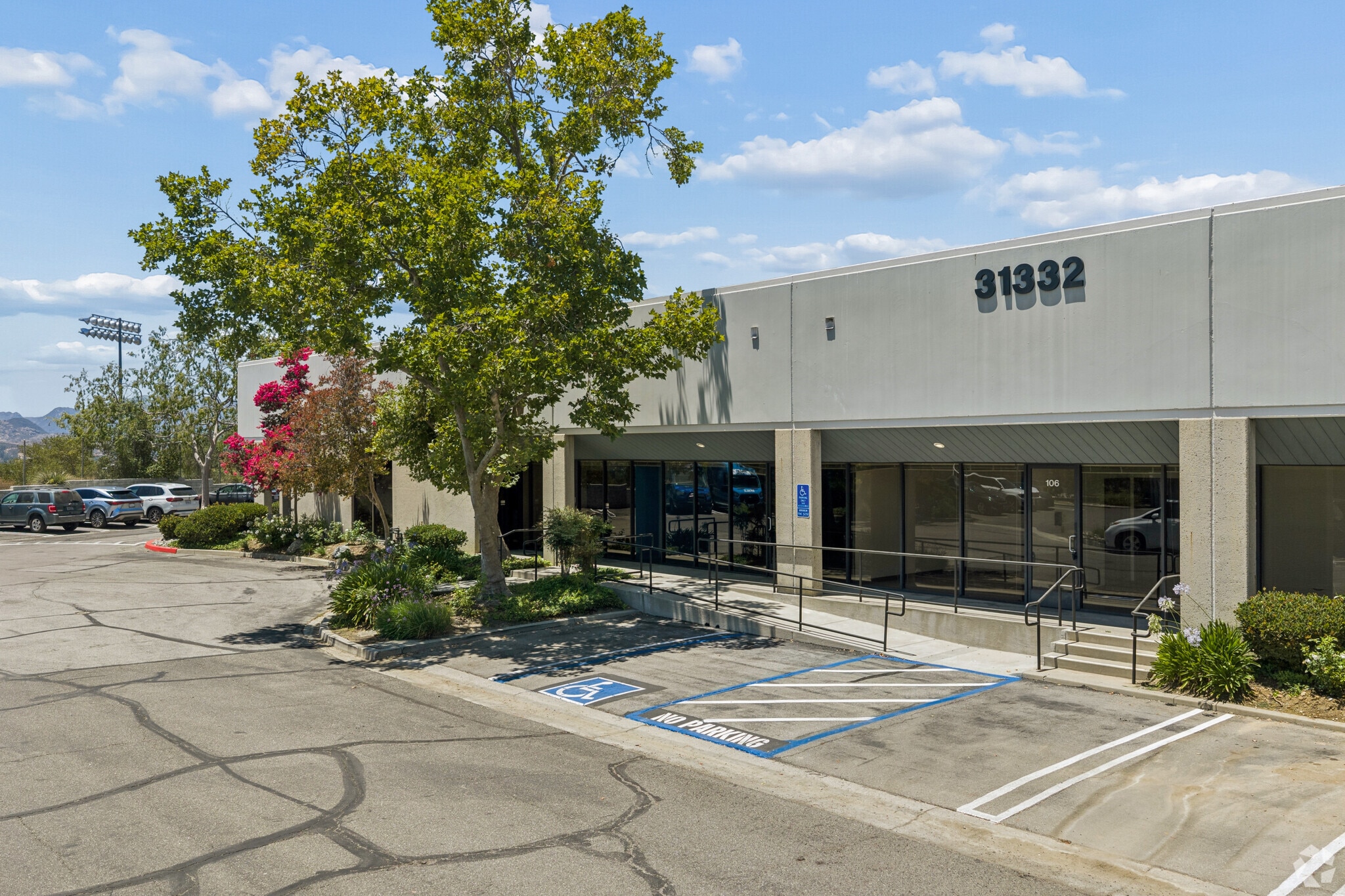31304-31348 Via Colinas, Westlake Village, CA for lease Building Photo- Image 1 of 8