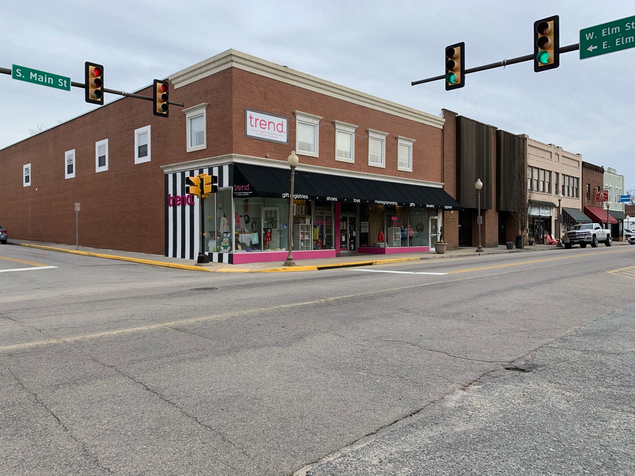 201 S Main St, Blackstone, VA 23824 Retail for Sale