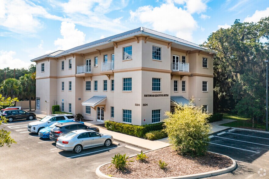 5104 Lockwood Ridge Rd, Sarasota, FL 34234