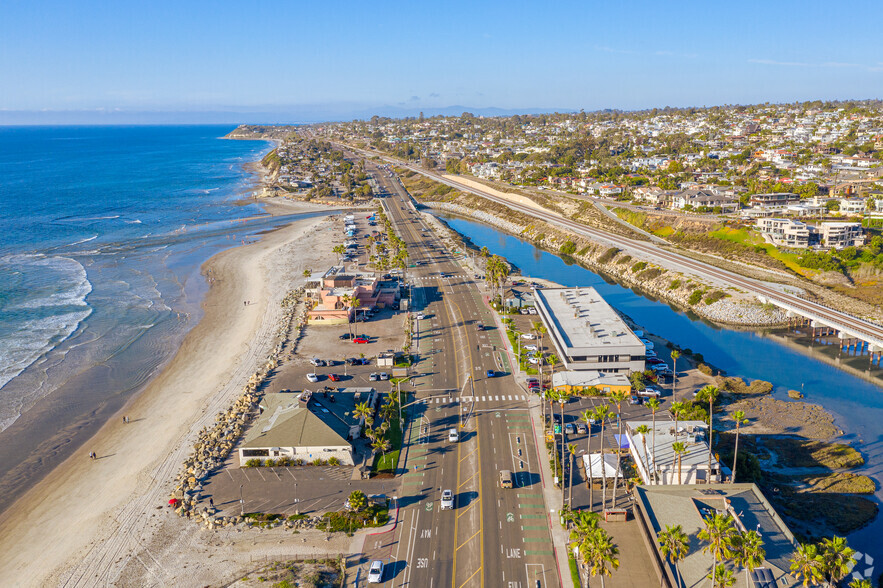 2533 S Highway 101, Cardiff By The Sea, CA for lease - Aerial - Image 3 of 9