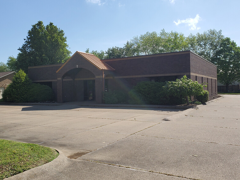 1222 Professional Blvd, Evansville, IN for sale - Building Photo - Image 1 of 1