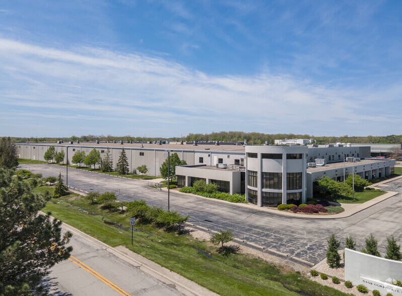 6402 Corporate Dr, Indianapolis, IN for lease - Building Photo - Image 1 of 13