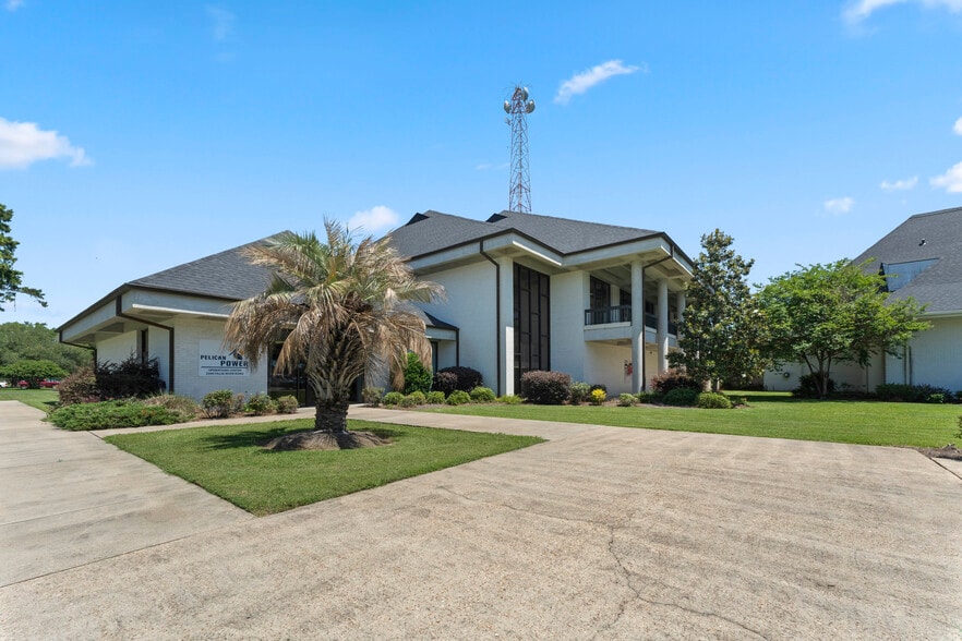 2500 False River Dr, New Roads, LA for sale - Building Photo - Image 2 of 12